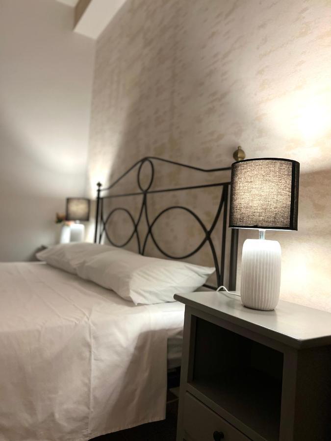 Casa Vacanze "Sautufao" Santa Venerina Eksteriør billede